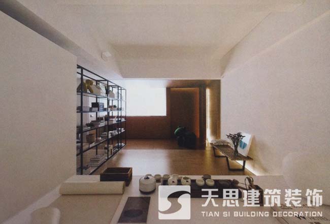 <a href=http://www.lwwtgwq.cn/ target=_blank class=infotextkey>合肥辦公室裝修</a>側(cè)面書(shū)架